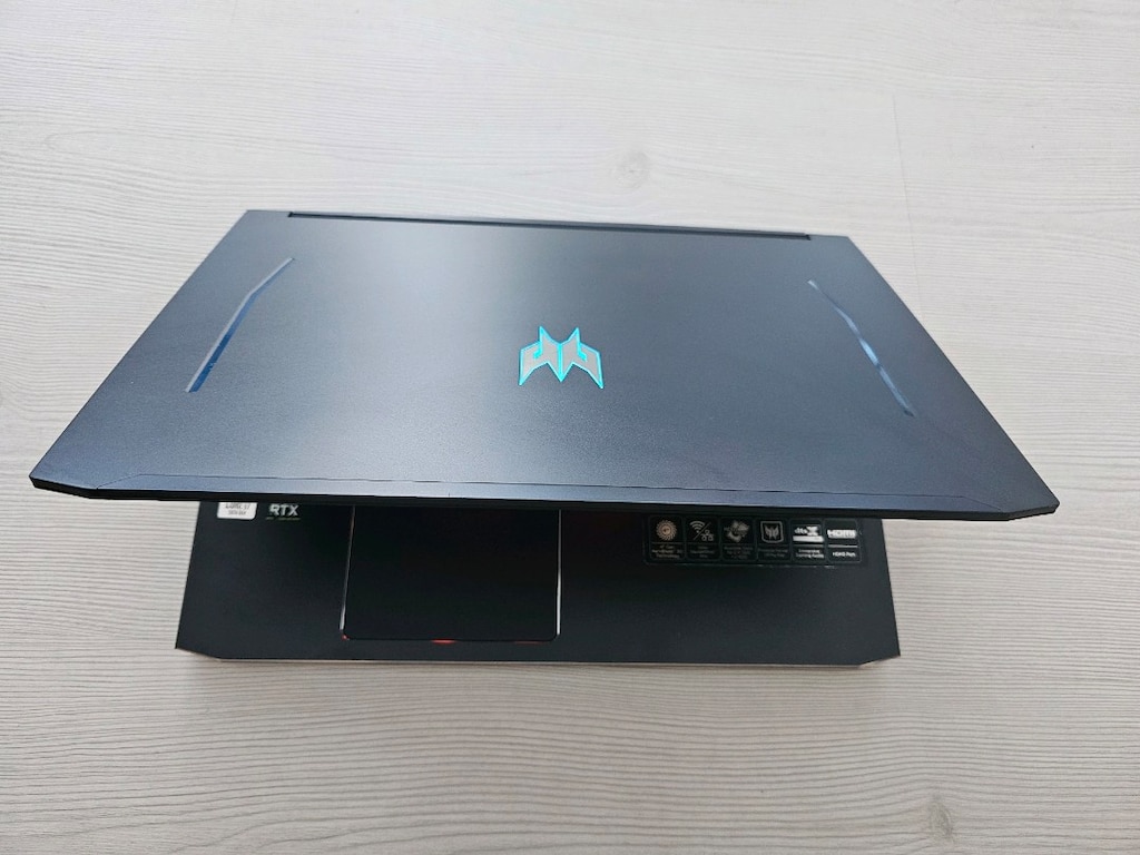Acer Predator Helios 300 Rtx3060 i7 Laptop - 5