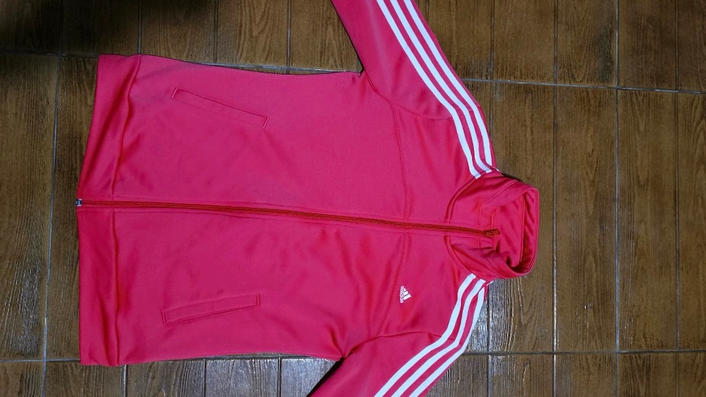 #Adidas orijinal likralı sweat mont..Ufak leke .Piyasası çok pahalıdır