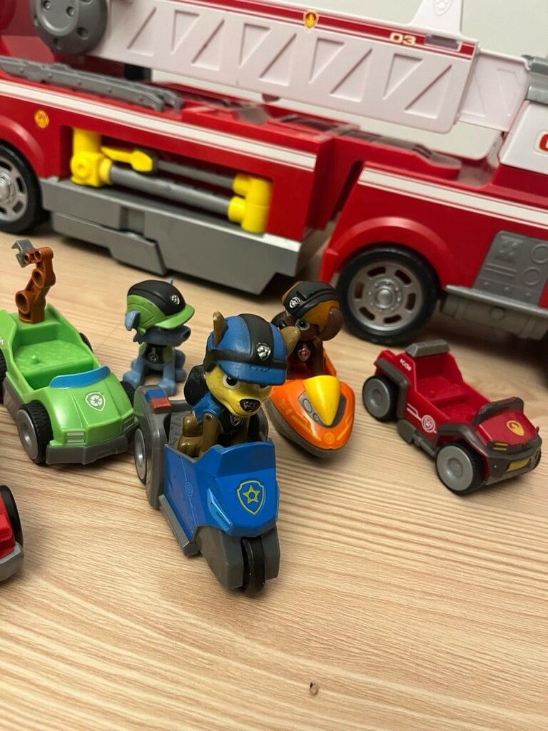 PAW Petrol ışıklı ve sesli itfaiye aracı seti - 5
