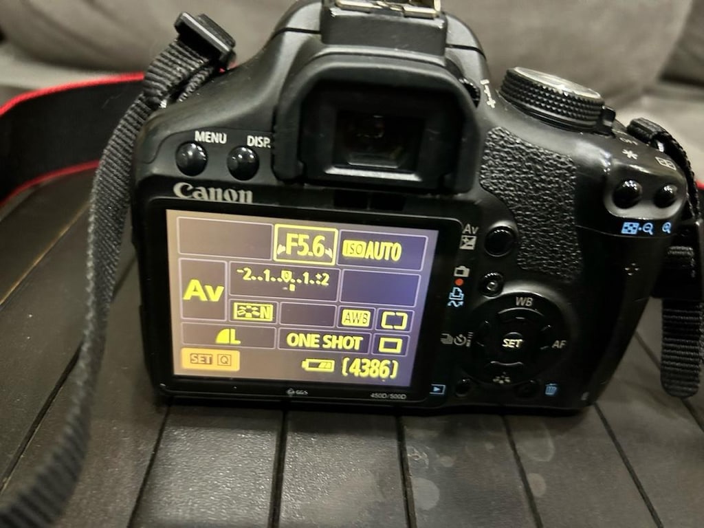 Temiz Canon EOS 500D Kit + 18-55mm IS Lens (Sorunsuz / Full Aksesuar) - 4