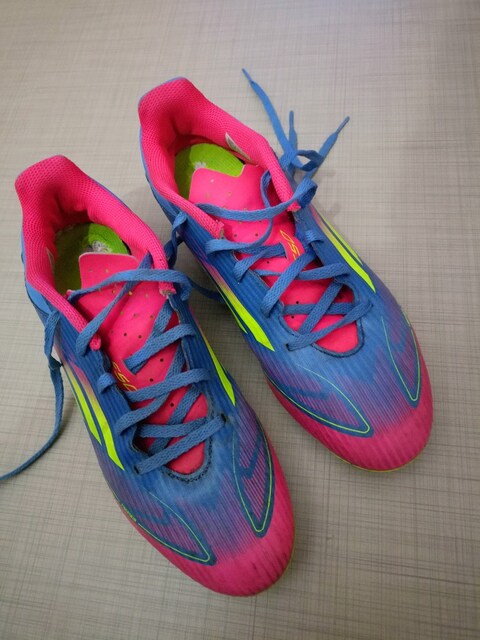 adidas orj F50 krampon
