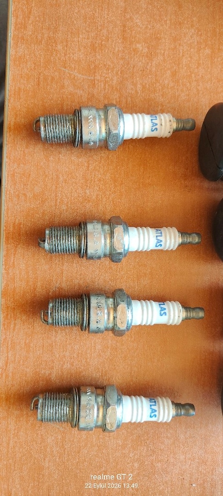 SIFIR Amerikan Malı Klasik Vosvos Buji Seti (4 Atlas Buji + 4 Pipo Kıl - 2