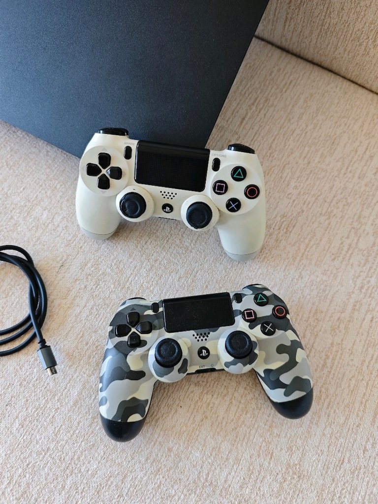 playstation 4 tertemiz sıfır ayarinda ps4 ekstra oyunlu - 4