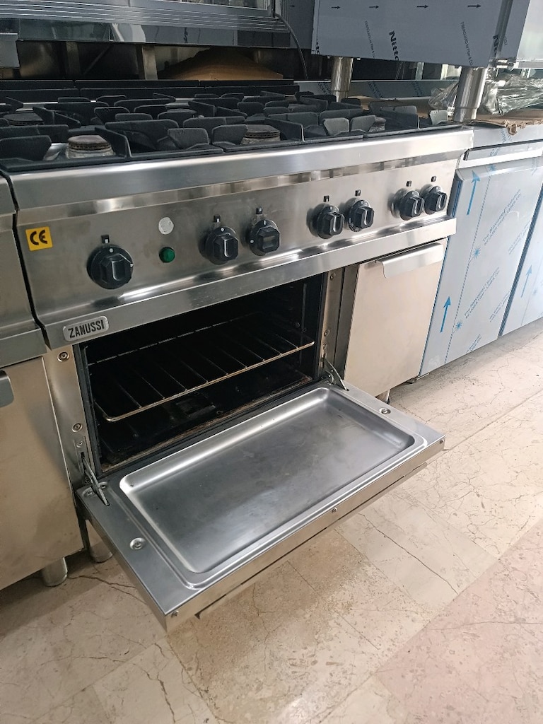 Altılı Ocak Kuzineli Ocak Fırınlı Ocak Sanayi Tip Ocak Zanussi - 5