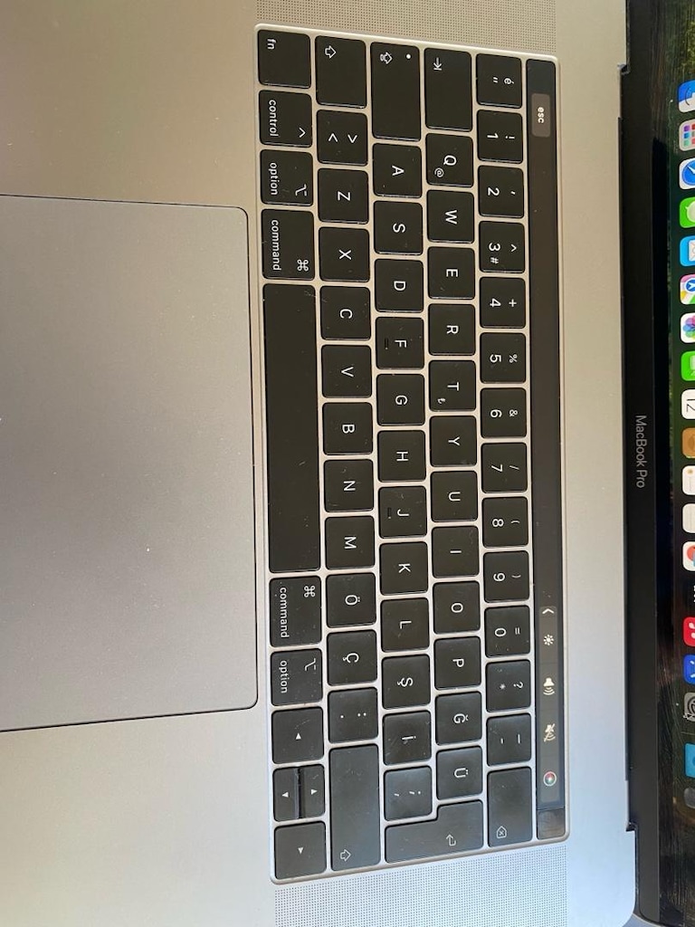 MacBook Pro - 7
