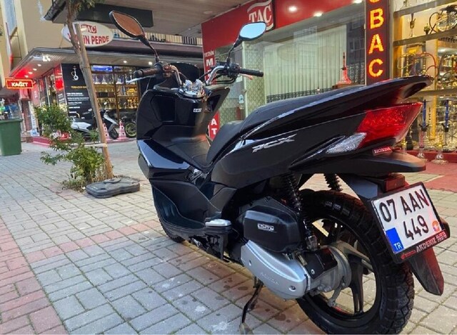 honda pcx 125 lik temiz yeni muayneli (34.000 km)