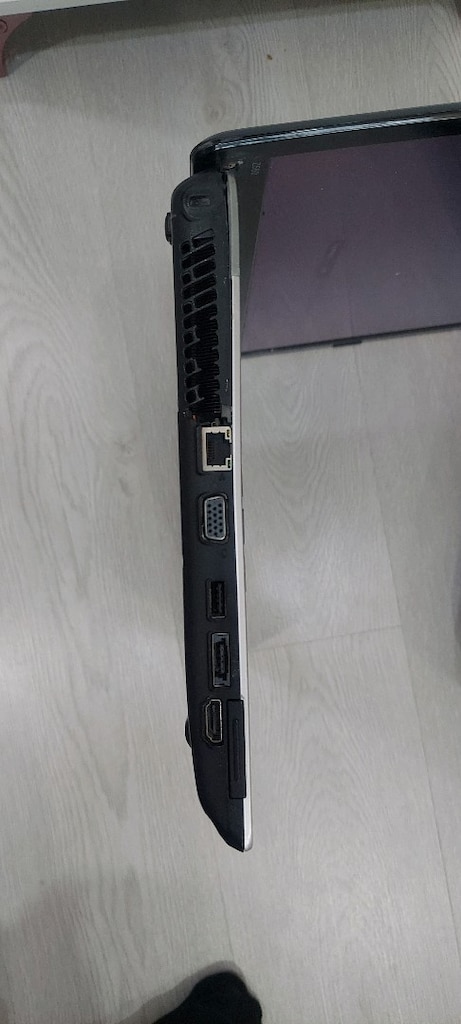 Lenovo IdeaPad notebook - 10