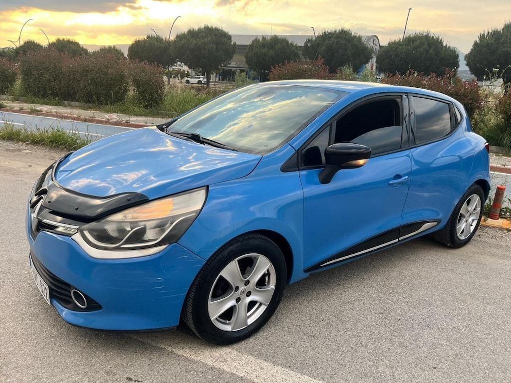 2013 model 0.9 TCe ICON Clio 4 - 3