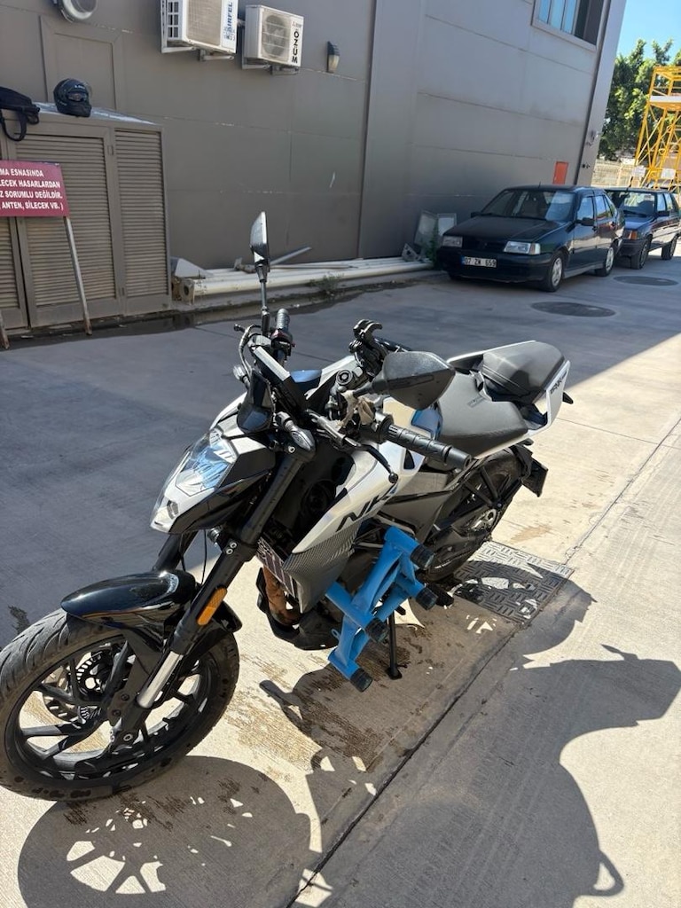 FULL+FULL CFMOTO 250NK | Hatasız | Bol Ekstralı | Masrafsız - 9