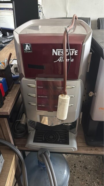 Tezgah üsütü nescafe makinası
