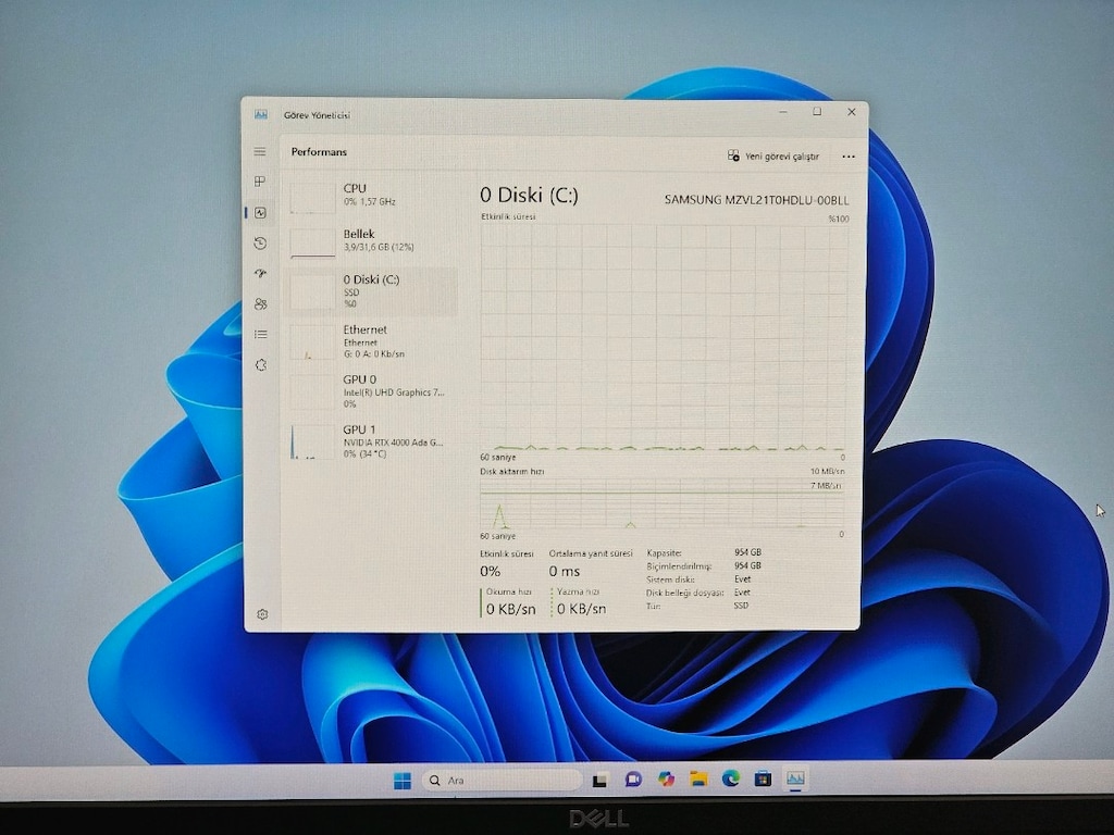 Lenovo ThinkStation P3 i9-14900K 32GB RTX 4000 ADA 20GB 1TB M2 SSD W11 - 4