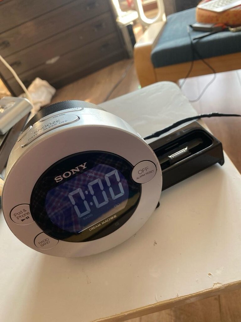 Sony Çalar Saat Radyolu iphone Dock’lu - 7