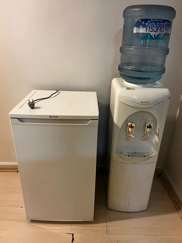 ARÇELİK MİNİ BUZDOLABI VE ARÇELİK SU SEBİLİ