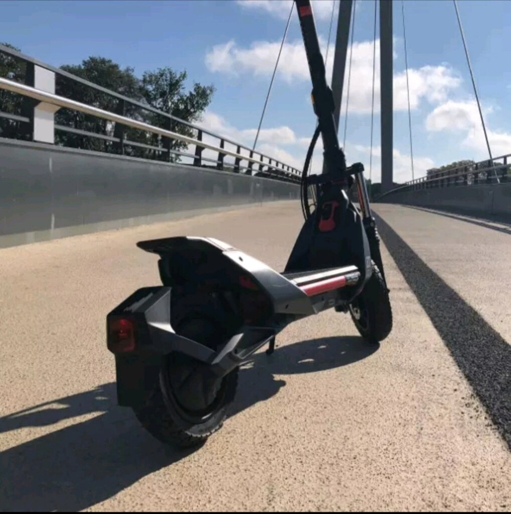 Segway ZT3 Pro 12 aylık faturalı garantili hatasız - 2