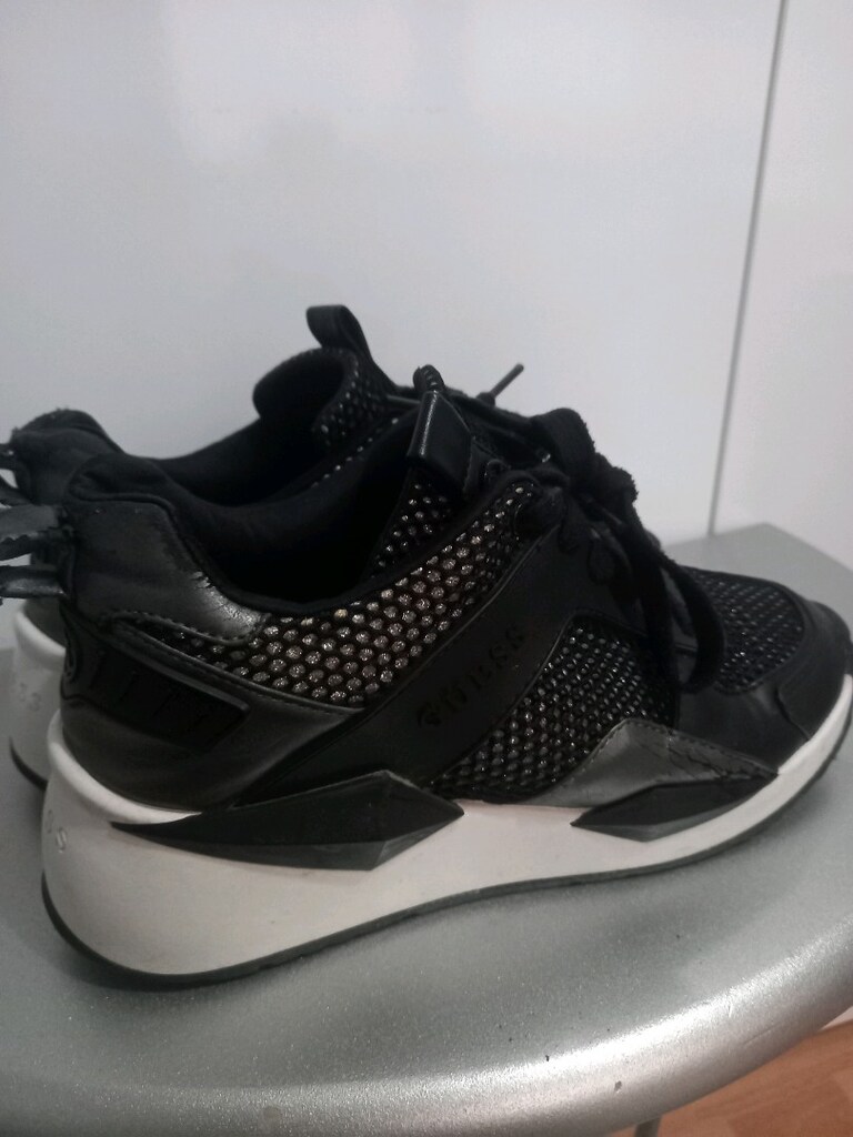 GUESS SPOR AYAKKABI - 6