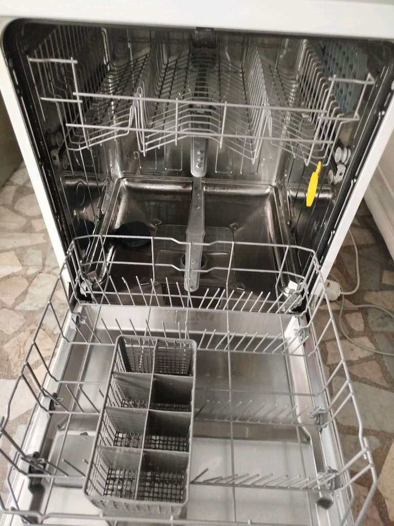 bulaşık Makinesi sağlam 8 aylık sıfır ayarında nakliye kurulum benden - 7