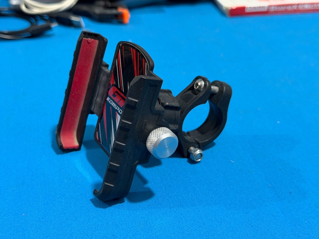 GP Kompozit Universal Telefon Tutucu - 2