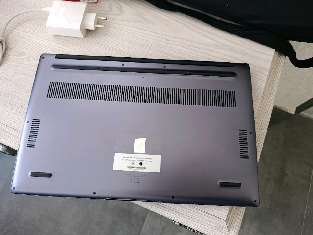 Temiz / Sorunsuz] Huawei MateBook D15 - i5 1135G7 / 8GB RAM / 512GB SS - 5