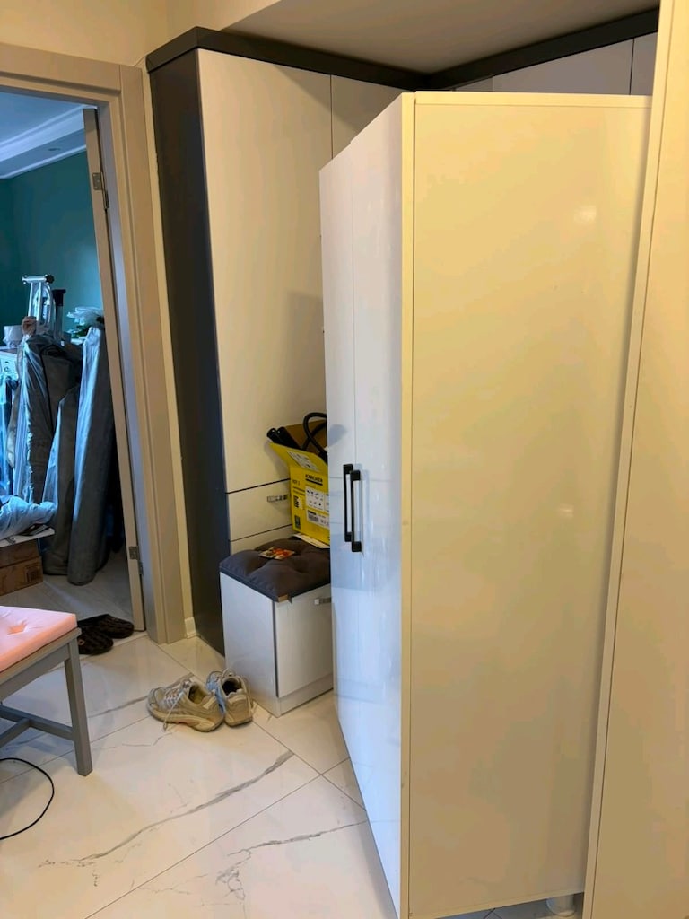 Banyo deterjan ütü süpürge temizlik dolabı. Beyaz dolap mutfak - 5