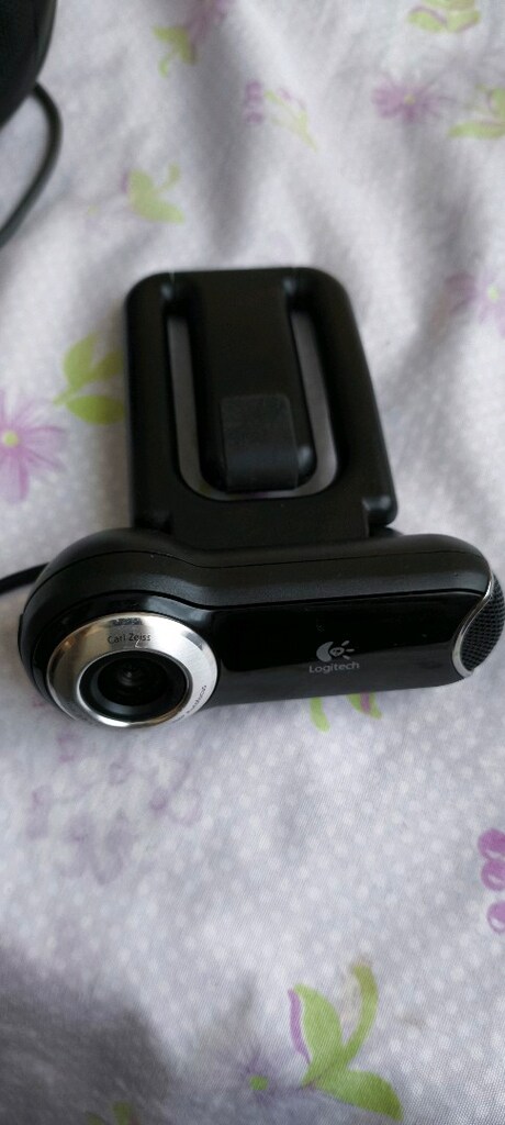 Logitech QuickCam Pro 9000 - Mikrofonlu Otomatik Odaklamalı HD+ - 2