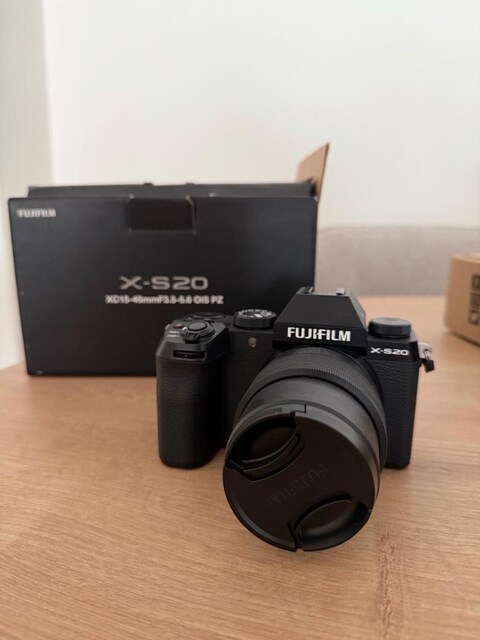 FUJİFİLM XS20 LENS İLE BERABER SIFIRDAN FARKSIZ