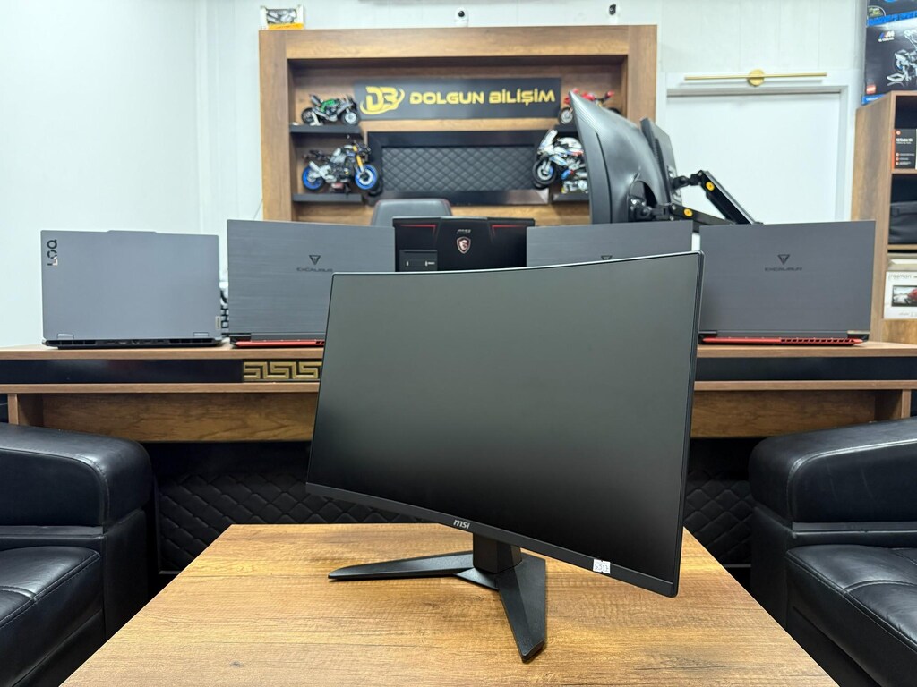 MSI MAG 274CXF 27" 0.5 ms Full HD Curved 280Hz Oyuncu Monitörü - 2