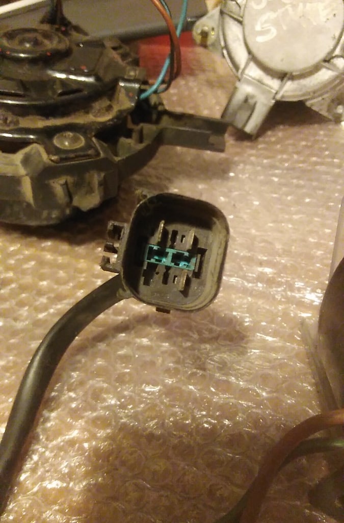 BMW E90/91/92/93 FAN MOTORU - 4