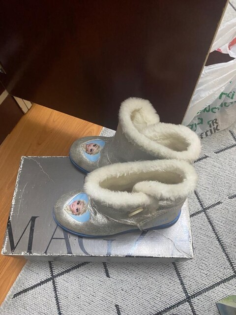 Frozen elsa prensesler için çok güzel bir model
