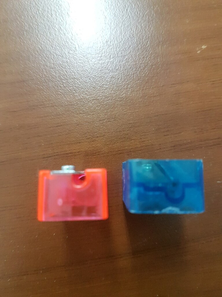 2 adet Kum Kalemtıraş, Alman malı ve diğeri - 3