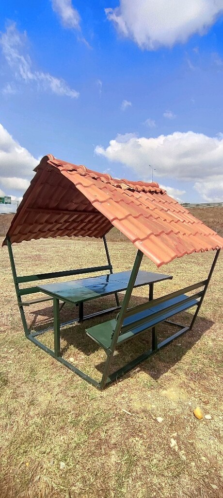 Piknik masası polikarbon yalıtımlı çatılı metal 8 kişilik - 5