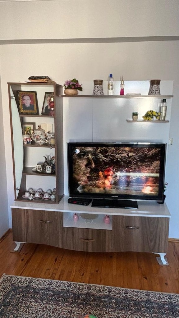 tv vitrini - 3