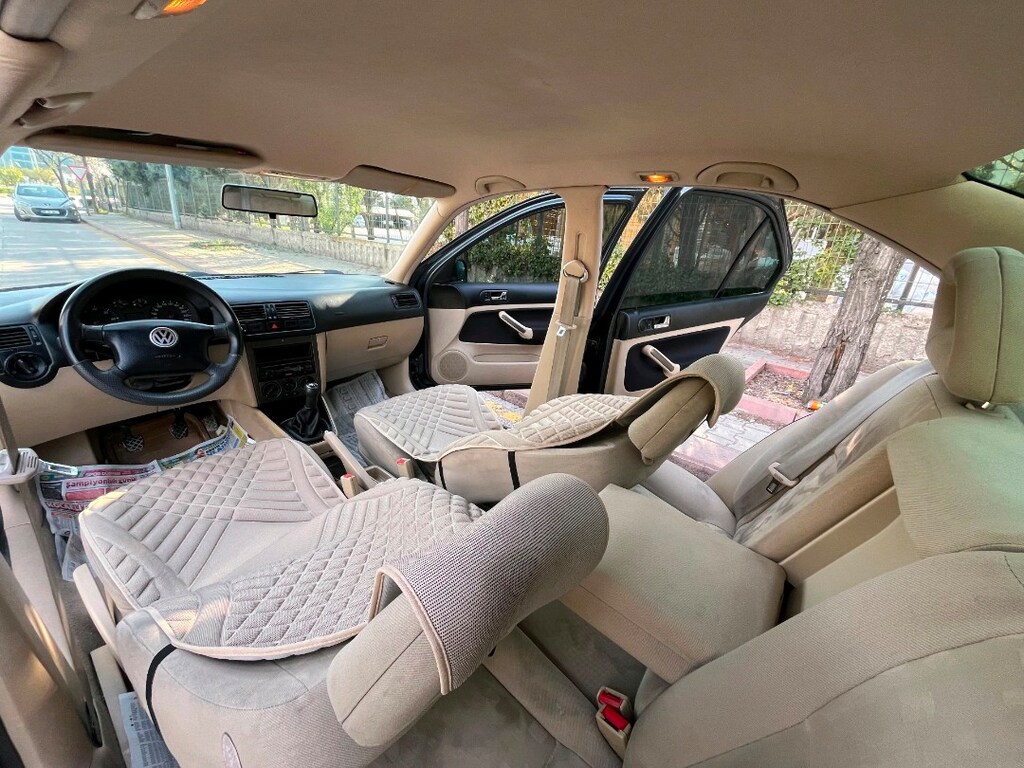 VOLKSWAGEN BORA 1.6 - 13