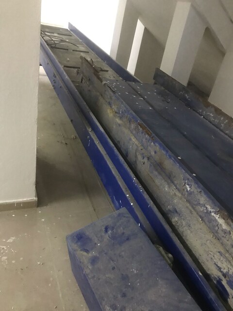 ELEKTRİKLİ KONVEYÖR 5 METRE ÜRÜN SORUNSUZDUR AZ KULLANILMIŞTIR