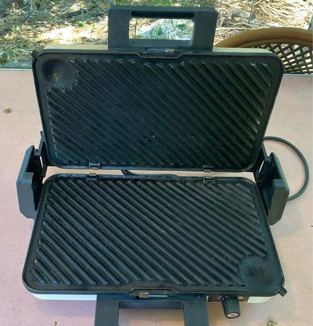 Aksu Gross Grill Tost Makinesi | Çalışır Durumda | Döküm Plakalı