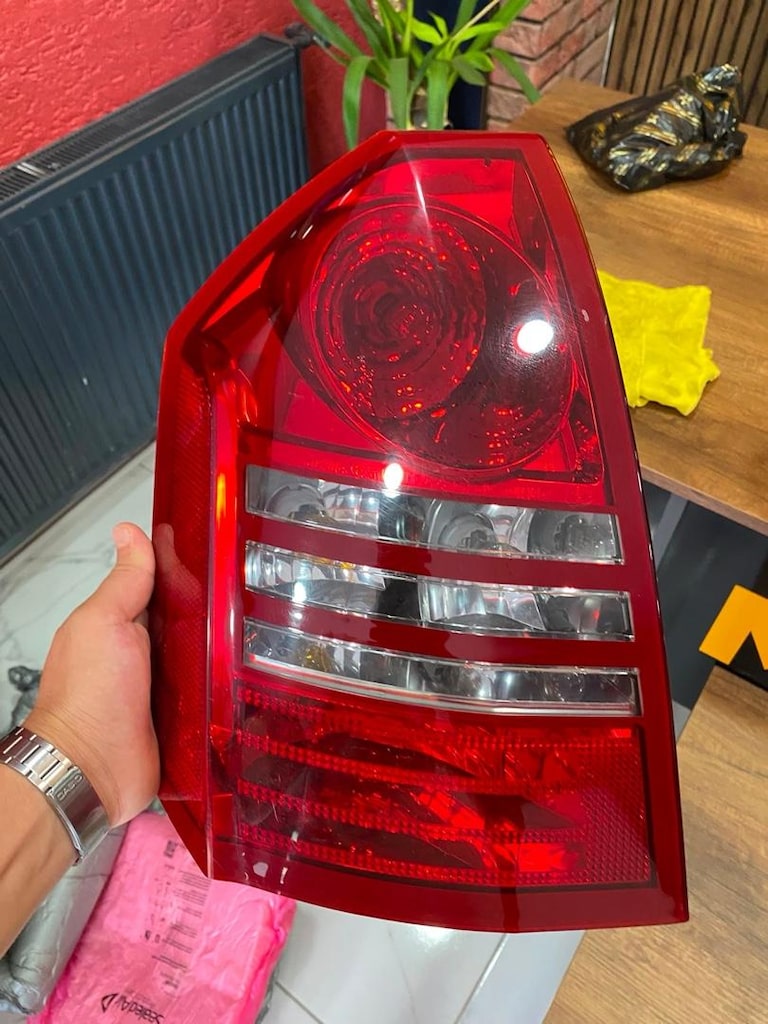 CREYSLER 300C ÖN FARLAR VE ARKA STOPLAR TAKIM HALİNDE - 5