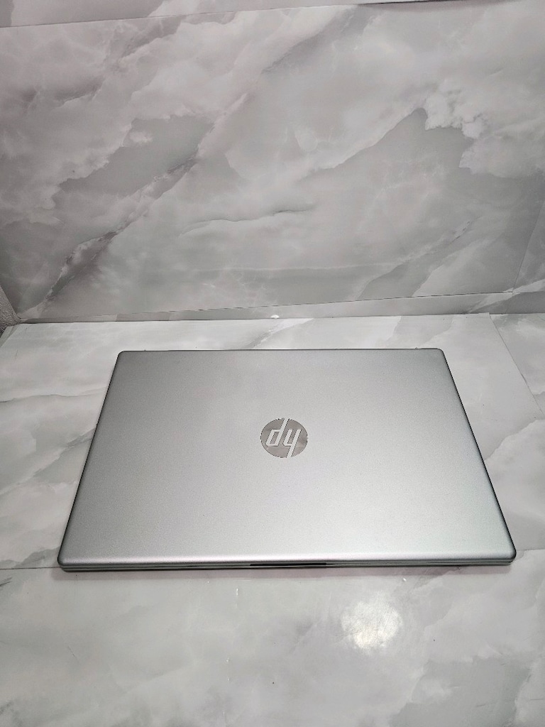 Hp i5 1334U 8GB Ram 512GB SSD Laptop - 4