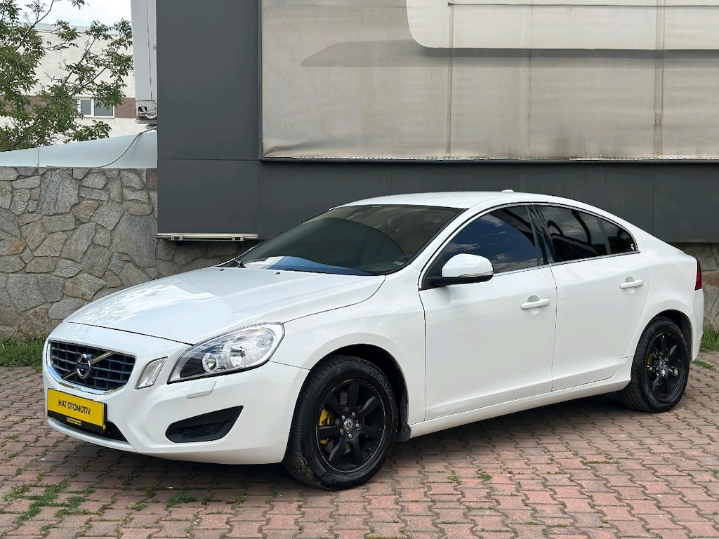 PREMİUM AİLE ARACI VOLVO S60 OTOMATİK DİZEL - 3