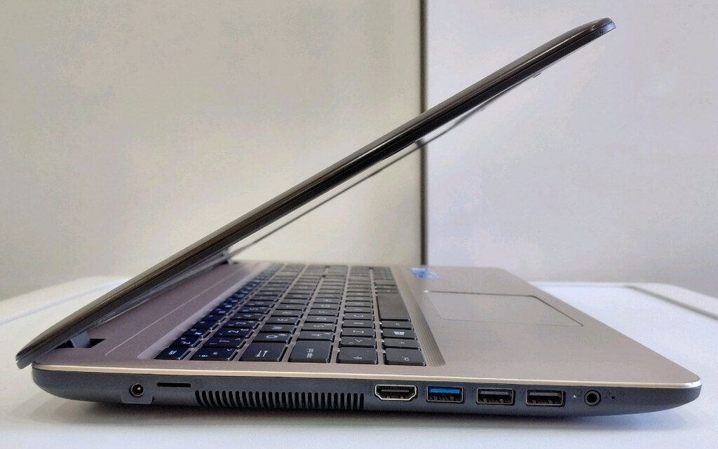 ASUS 15.6 İNÇ SSDLİ TERTEMİZ LAPTOP! - 5
