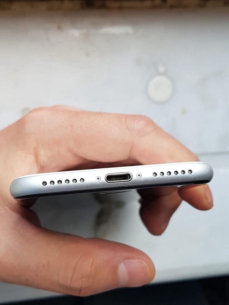 ilk sahibinden 128 gb iphone se 2020 - 5