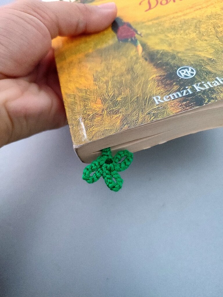 Püsküllü Çiçek Kitap Ayracı - 5