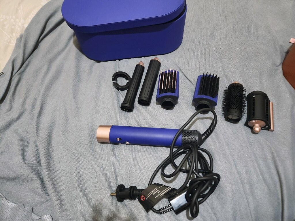dyson saç şekillendirici - 2
