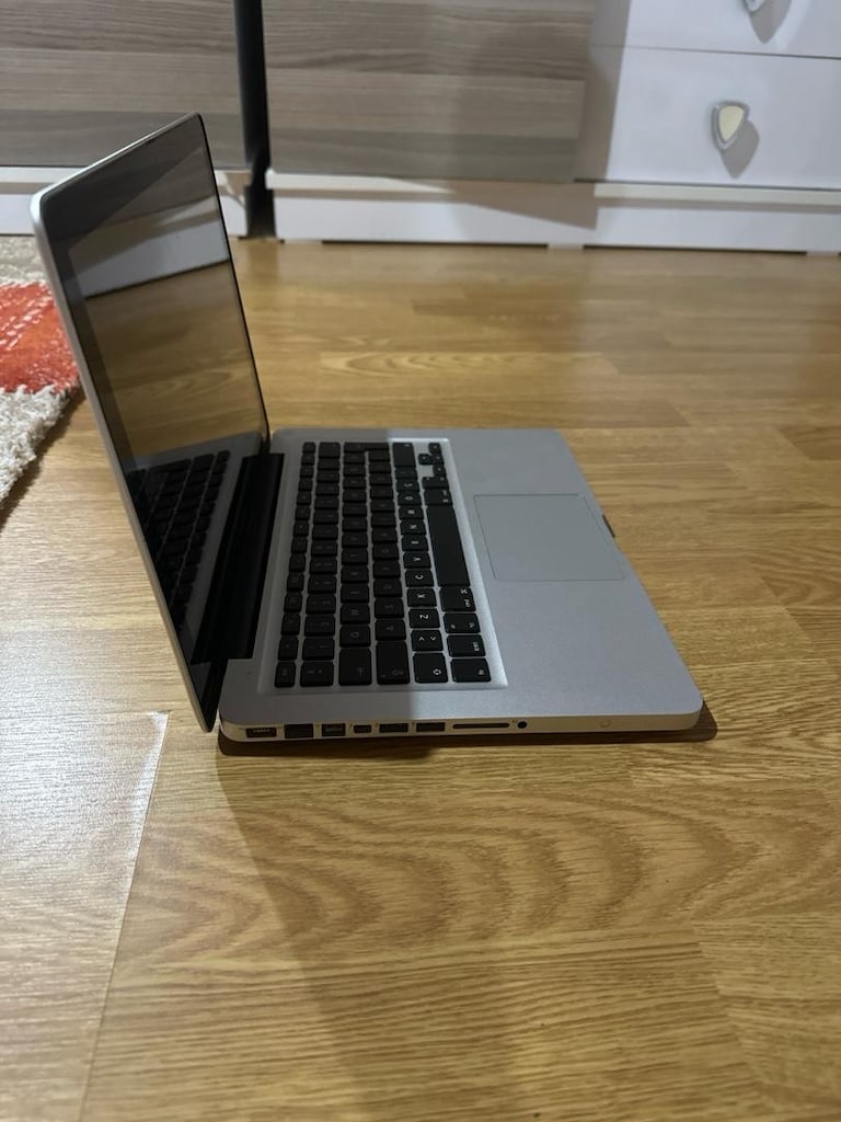 2010 MACBOOK PRO - 3