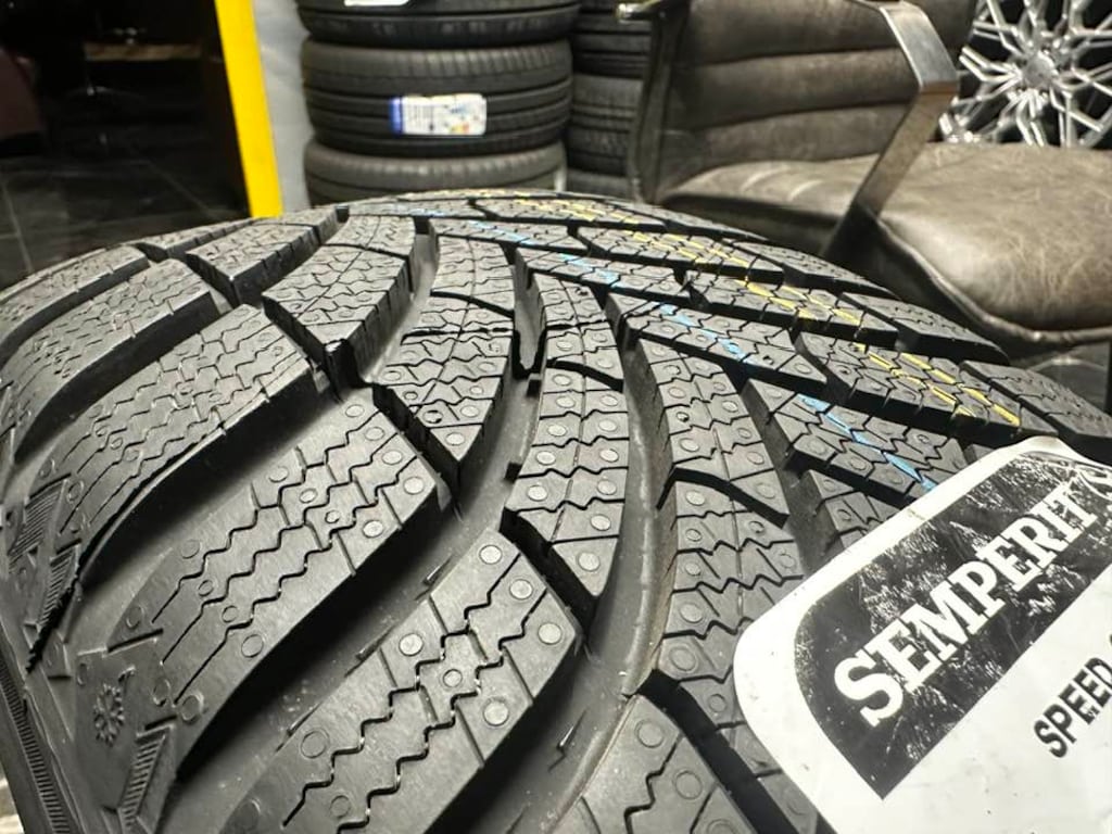 215/60R17 SEMPERİT SPEEDGRİP-5 SIFIR KAMPANYA ÜRETİM:2026 YAĞDIRAN - 2