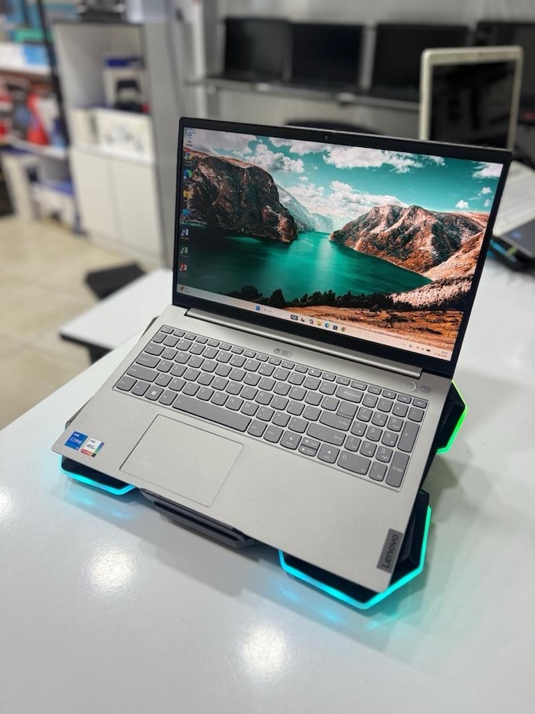 SIFIRINDAN FARKSIZ LENOVA THİNKBOOK LAPTOP İNTEL İ5 - 9