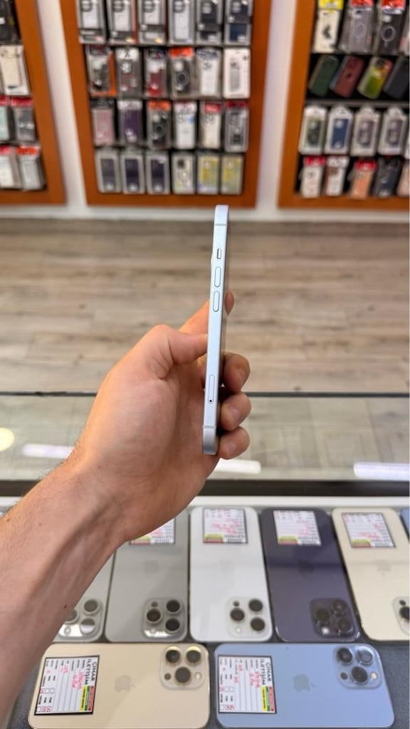 iPhone 15 Blue 256GB - 3