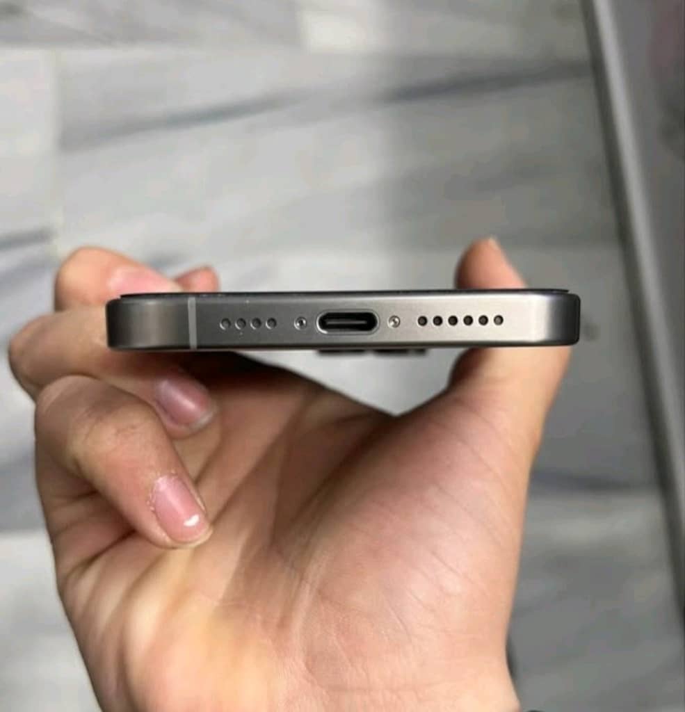 İLK SAHİBİNDEN İPhone 15 PRO MAX - 3