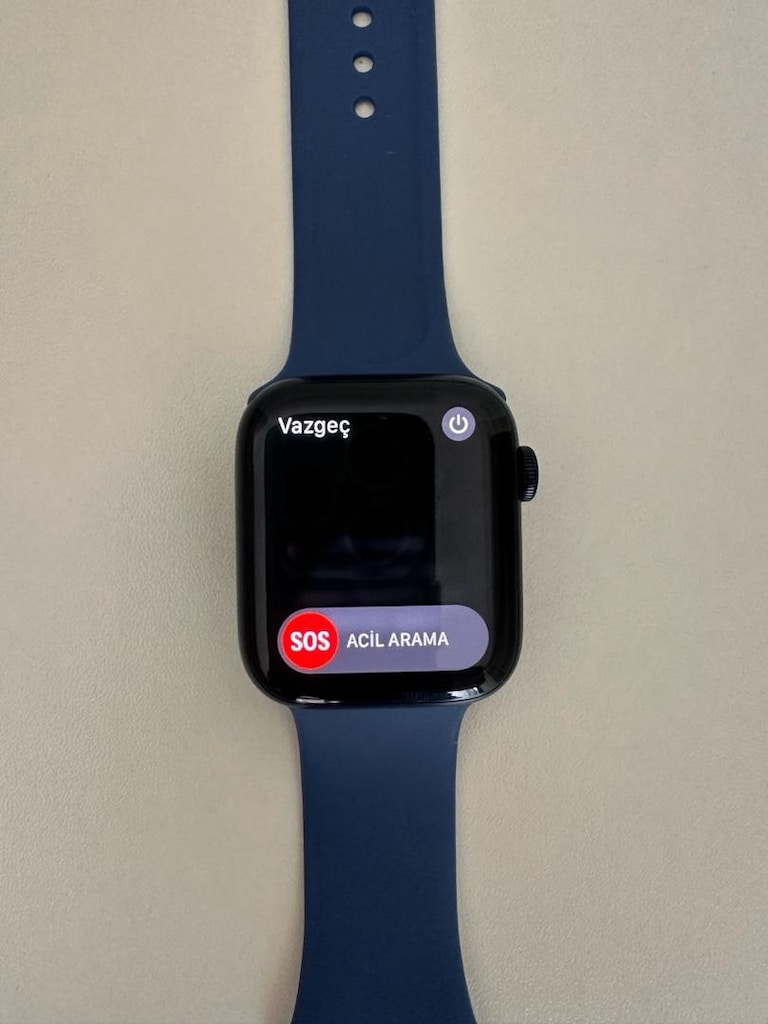APPLE WATCH SE 44mm KİLİTLİ - 2