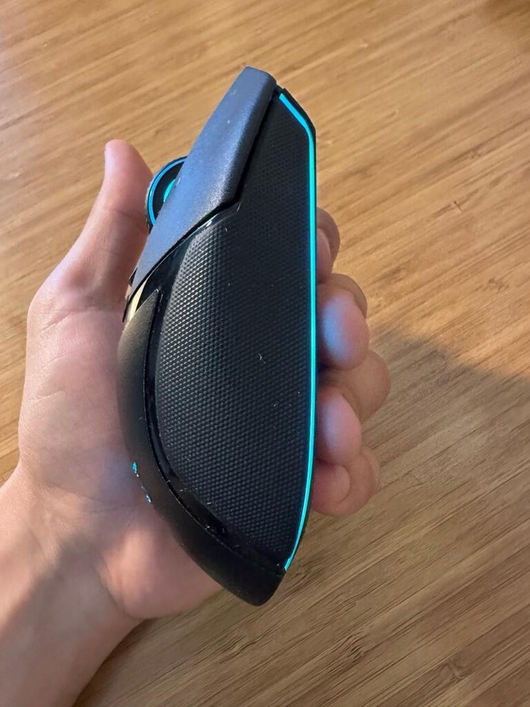 Razer Basilisk V3 Pro RGB Optik Kablosuz Oyuncu Mouse - 3