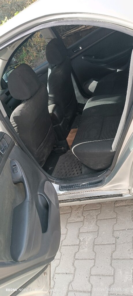 satılık temiz 2004 model Toyota Avensis - 8