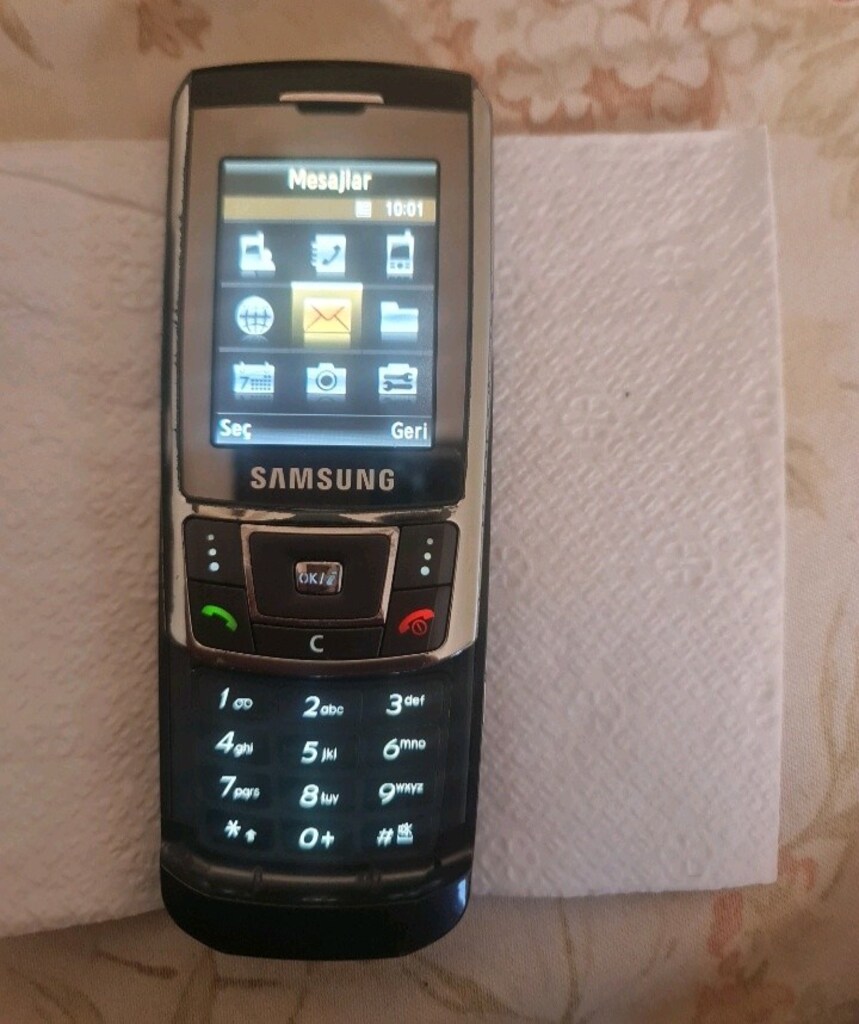 Samsung D900i - 10